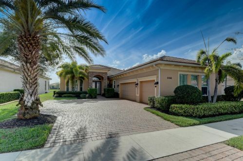 10366 Visconti Way, Fort Pierce, FL 34986-2875