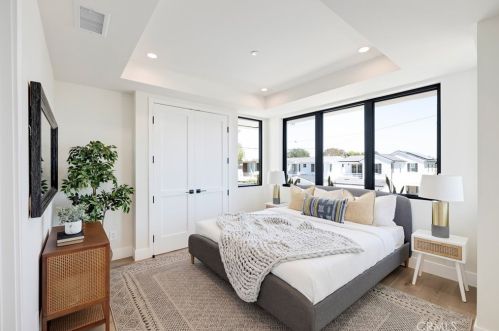 1813 Walnut Ave, Manhattan Beach CA  90266-5018 exterior