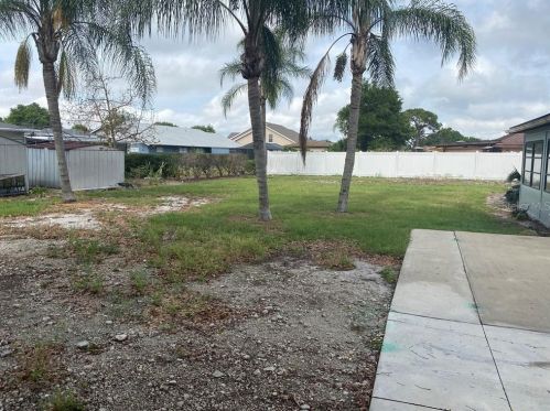 4706 Leucadendra Dr, Sebring FL  33872-1542 exterior