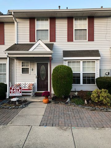 65 Grant Ln, Berlin Boro, NJ 08009-9469