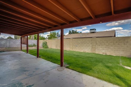 9641 37 Ave, Phoenix AZ 85053-4620 exterior