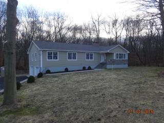 301 Quarry Rd, Stamford, CT 06903-5011