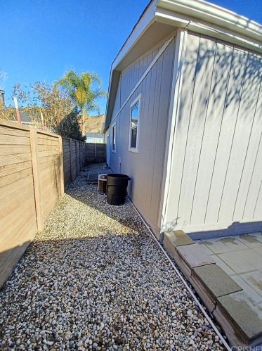 19778 Canyon View Dr, Santa Clarita CA  91351-5717 exterior