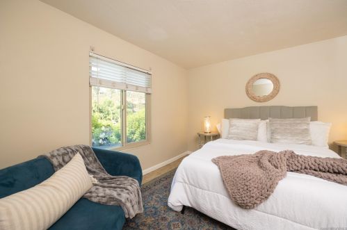 6538 Bell Blf Ave, San Diego CA 92119-1148 exterior