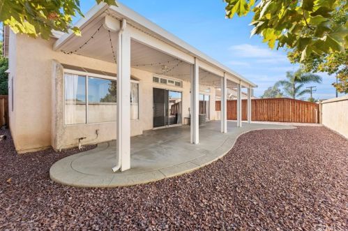 27480 Jon Christian Pl, Temecula CA  92591-6127 exterior