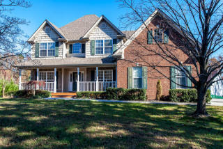 8229 Gallaher Station Dr, Knoxville, TN 37919-2019