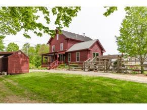 9 Main St, Newton, NH 03858-3305