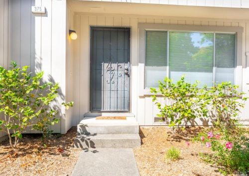 375 Gate Way, Santa Rosa, CA 95401-8424