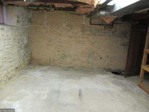 3025 Dupont Ave, Minneapolis MN 55412-1329 exterior