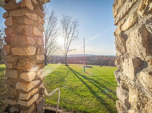 90 Onderdonk Rd, Warwick NY  10990-2939 exterior