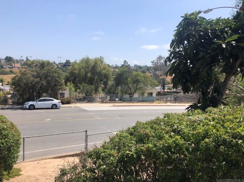 7122 Lisbon St, San Diego, CA 92114-3005