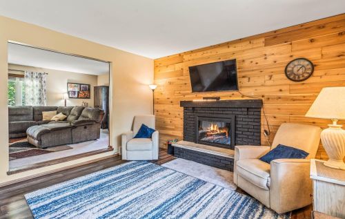 13245 Wilbur Dr, Waukesha WI  53151-5475 exterior