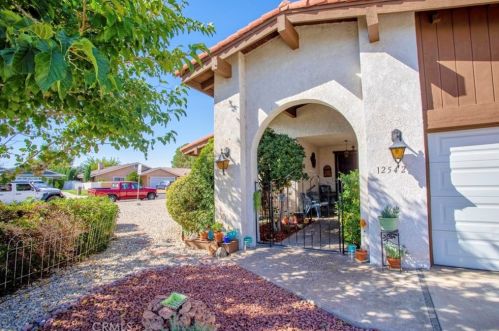12542 Spring Valley Pkwy, Victorville CA  92395 exterior