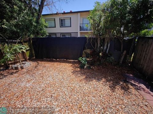 3950 48th Ave, Hollywood FL 33021-1732 exterior