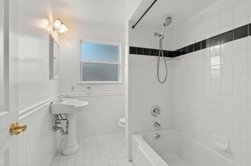 394 Cypress Ave, Sunnyvale CA  94085-3740 exterior