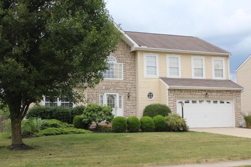 1052 Legacy Ln, Pataskala, OH 43062-8078