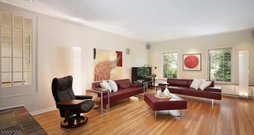 110 Barchester Way, Westfield, NJ 07090-3706