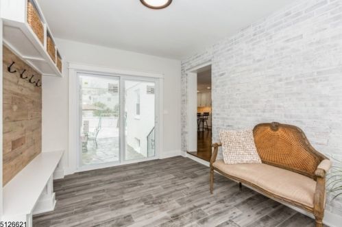 38 La Secla Pl, Berkeley Heights NJ  07922-1234 exterior