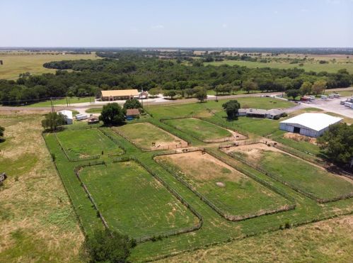 8158 Fm 1385, Pilot Point TX  76258-8003 exterior