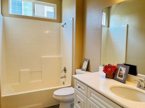 3772 Ash St, Lake Elsinore CA  92530-2000 exterior