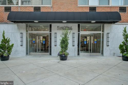 2101 Chestnut St, Philadelphia PA 19103-3197 exterior