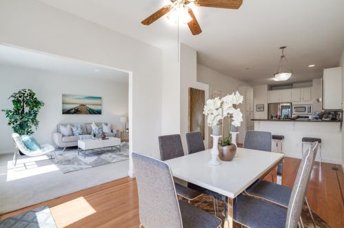 1063 Schwerin St, Daly City CA  94014-1622 exterior