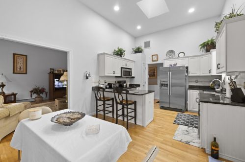 78 Marshview Cir, Seabrook NH 03874-4686 exterior