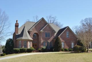 7576 Haw Meadows Dr, Kernersville, NC 27284-6700
