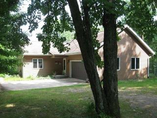 4228 Boulder Rd, Woodboro, WI 54501-8262