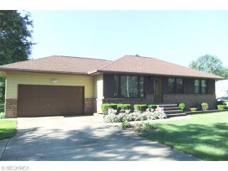 2604 Babcock Rd, Hinckley, OH 44233-9436