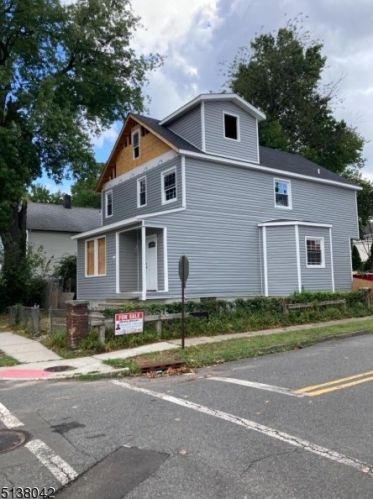 306 Park St, East Orange NJ  07017-1848 exterior