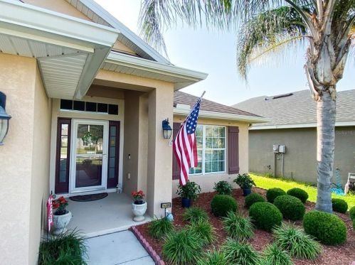 14205 Edinburgh Moor Dr, Wimauma, FL 33598-6150