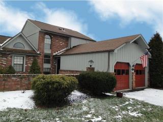 1123 Valleyview Dr, Lawrence, PA 15055-1022