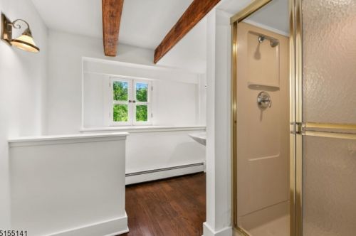 2041 Raritan Rd, Scotch Plains NJ  07076-4711 exterior