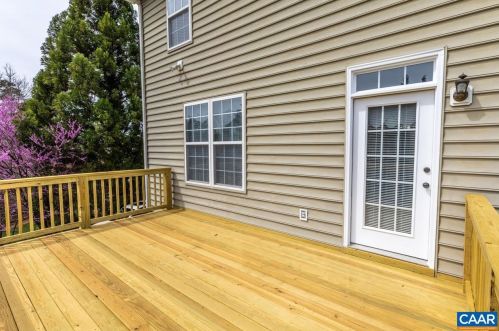 955 Fairwinds Ln, Crozet VA  22932-3147 exterior