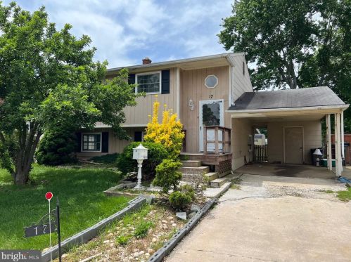17 Rambleton Dr, New Castle DE  19720-4041 exterior