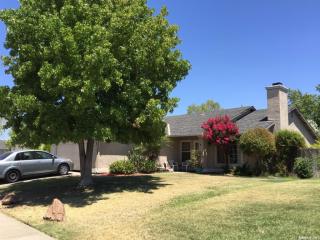 8205 Summer Falls Cir, Sacramento, CA 95828-6922