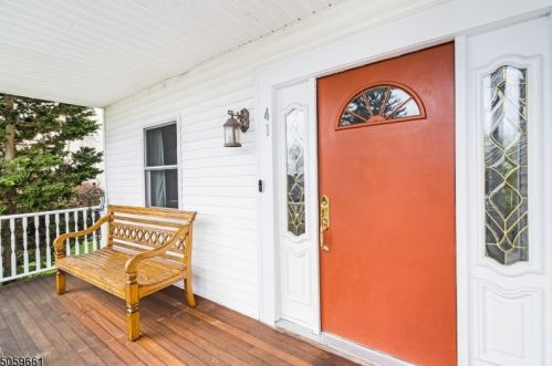 41 Essex Ave, Bernardsville, NJ 07924-2239