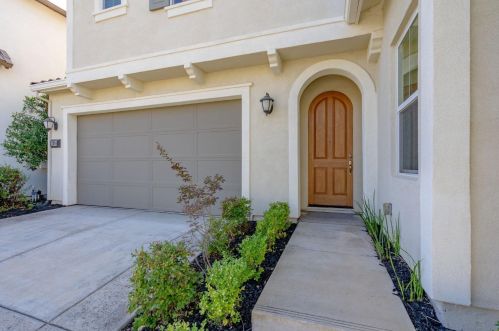 2994 Beatty Dr, Folsom CA  95762-7000 exterior