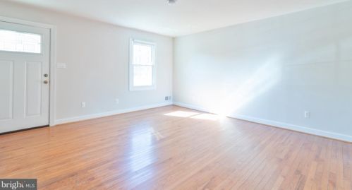 2943 Wetherburn Ct, Woodbridge VA  22191-4631 exterior