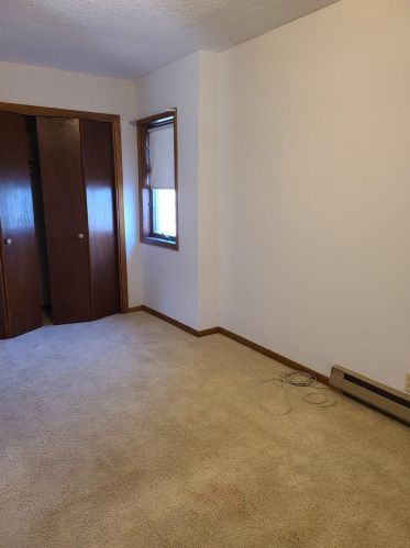 463 Stearns Ave, Eden Valley MN  55329-1228 exterior