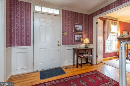 1209 Knollbrook Dr, Lansdale PA 19446-5117 exterior