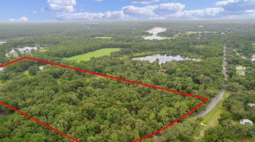 8185 180th Avenue Rd, Ocklawaha FL  32179-3750 exterior