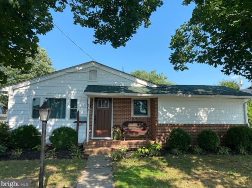 605 Oak Rd, Seaford, DE 19973-2035
