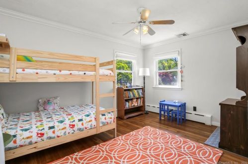 80 Chatfield Dr, Bridgeport CT exterior