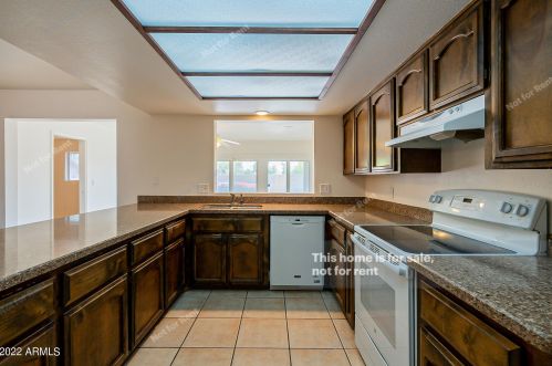 1933 Inca Cir, Mesa, AZ 85203-2810
