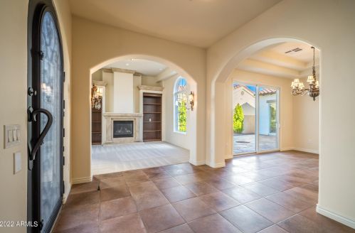 3437 Valerie Dr, Chandler AZ  85286-2371 exterior