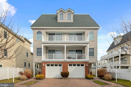 203 Jefferson Ave, Atlantic City, NJ 08402-1021