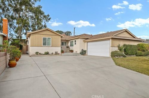 7053 El Cerro Dr, Buena Park, CA 90620-1714
