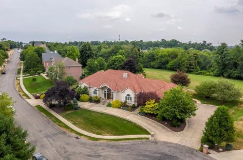 733 Augusta Dr, Bridgeville, PA 15017-3437